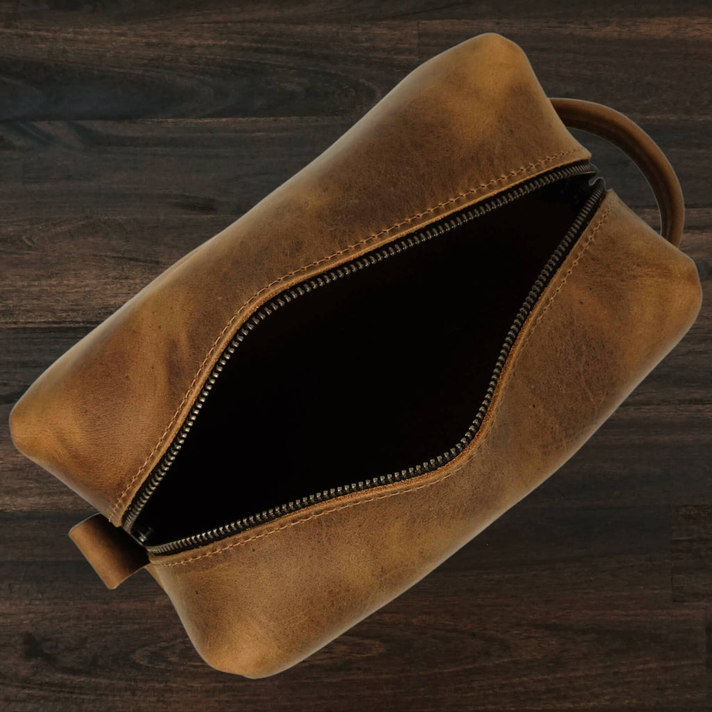 Leather Dopp Kit - Gentleman's Travel Kit | Folklore Brown | Lindy Leather